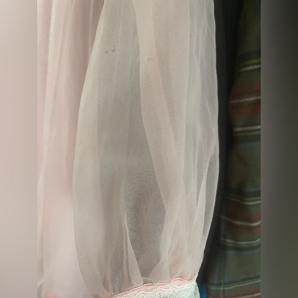 Vintage 60s Sheer Pink Nylon Pajama Nightie Top Peignoir - Picture 12 of 12